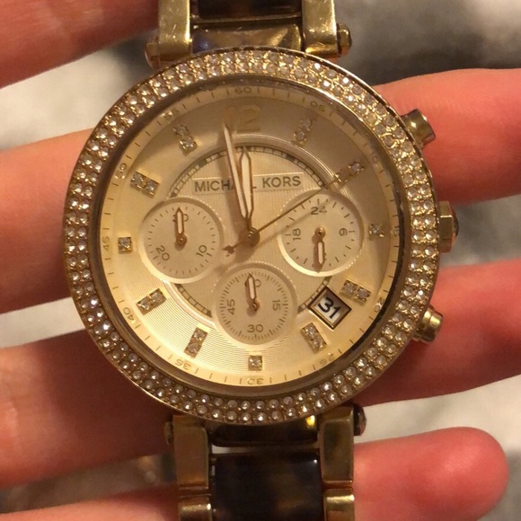 Watch - Picture 2 of 2